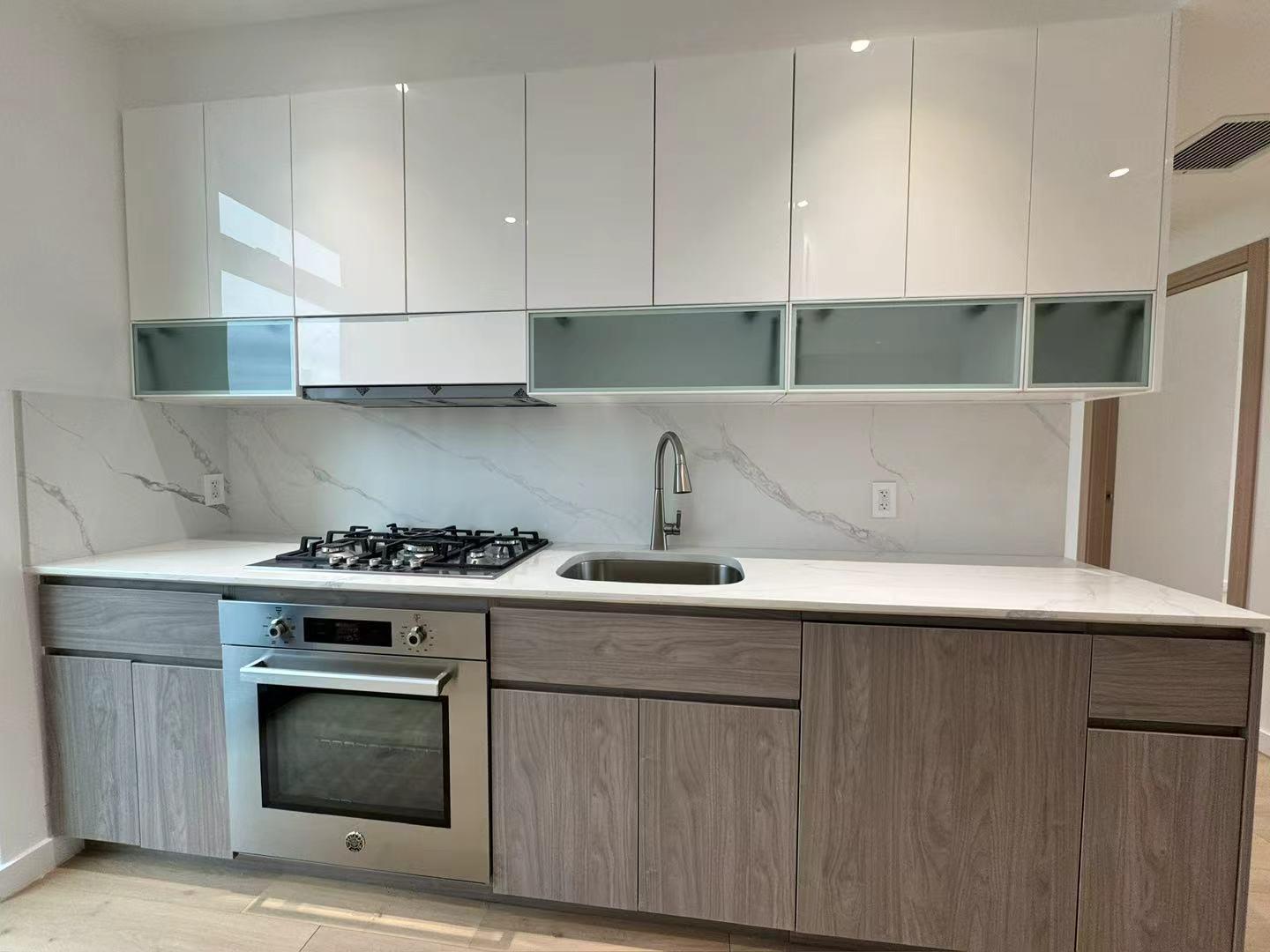 Condo Hunter  Queens, NY 11101, MLS-833514-11