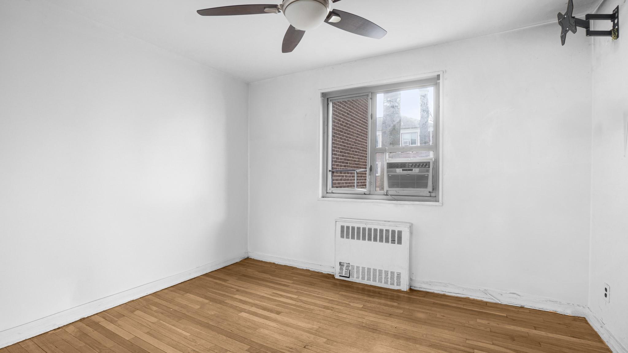 Coop Hillside Ave  Queens, NY 11427, MLS-833541-9