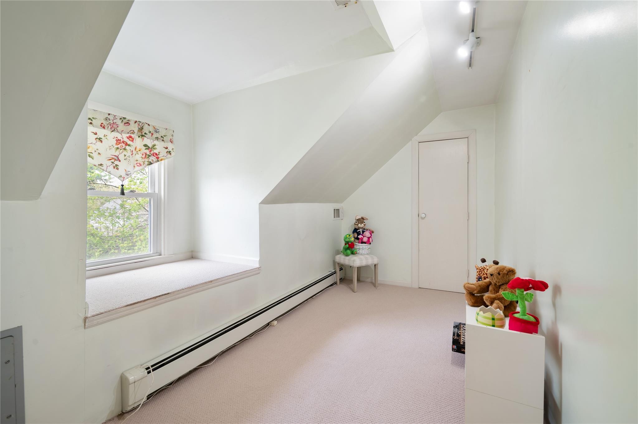 Single Family Drake  Westchester County, NY 10583, MLS-833551-34