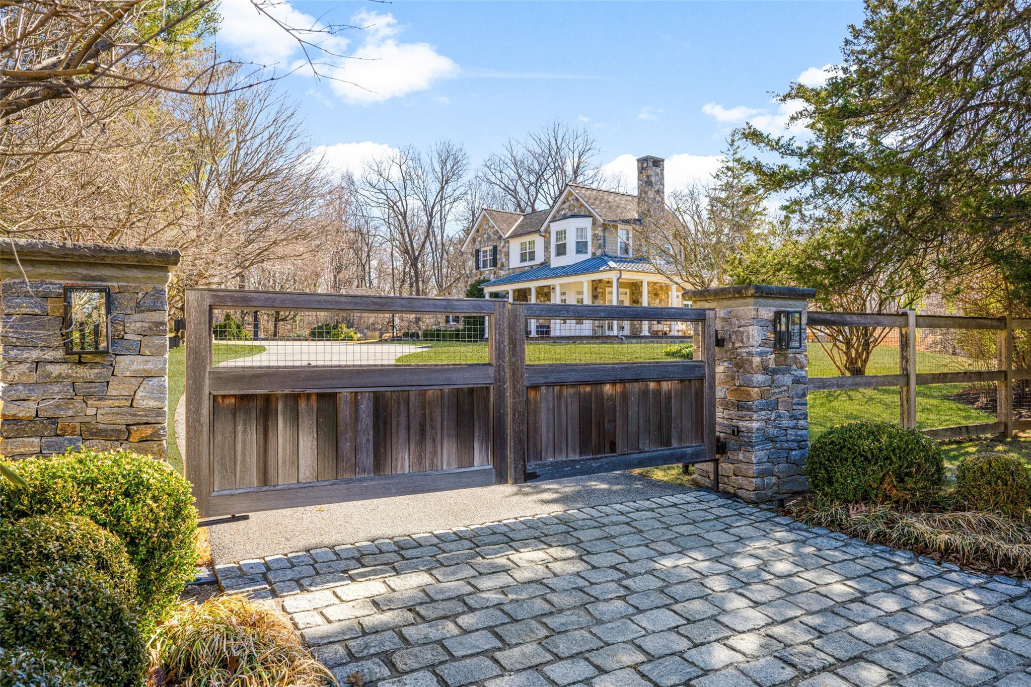 Single Family Quarter Mile  Westchester County, NY 10504, MLS-833556-49