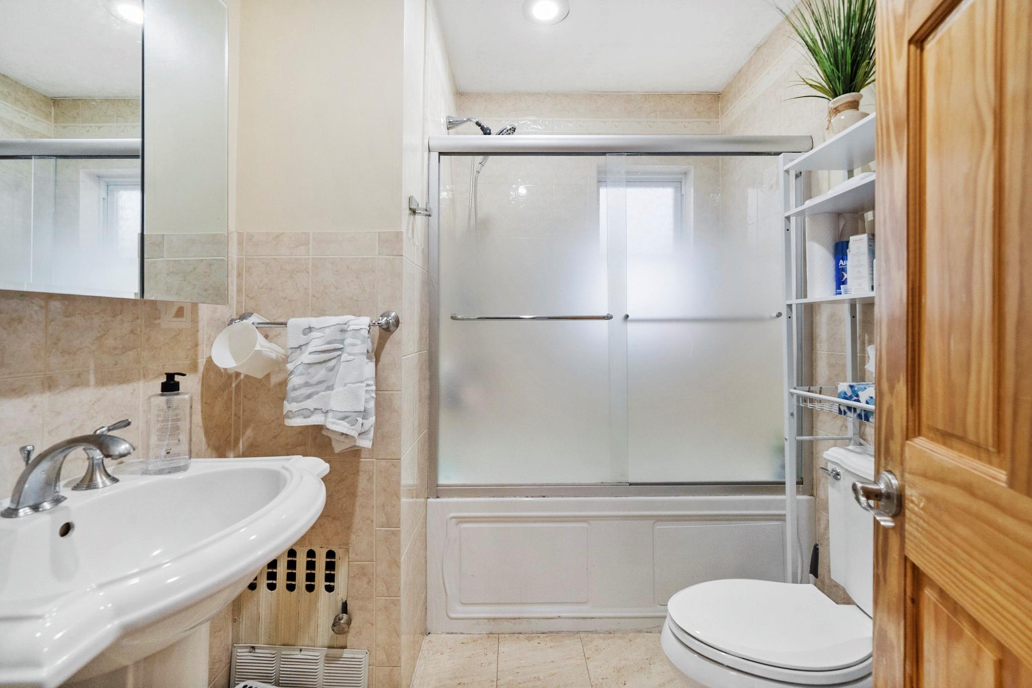 Single Family 108th  Queens, NY 11418, MLS-833561-11