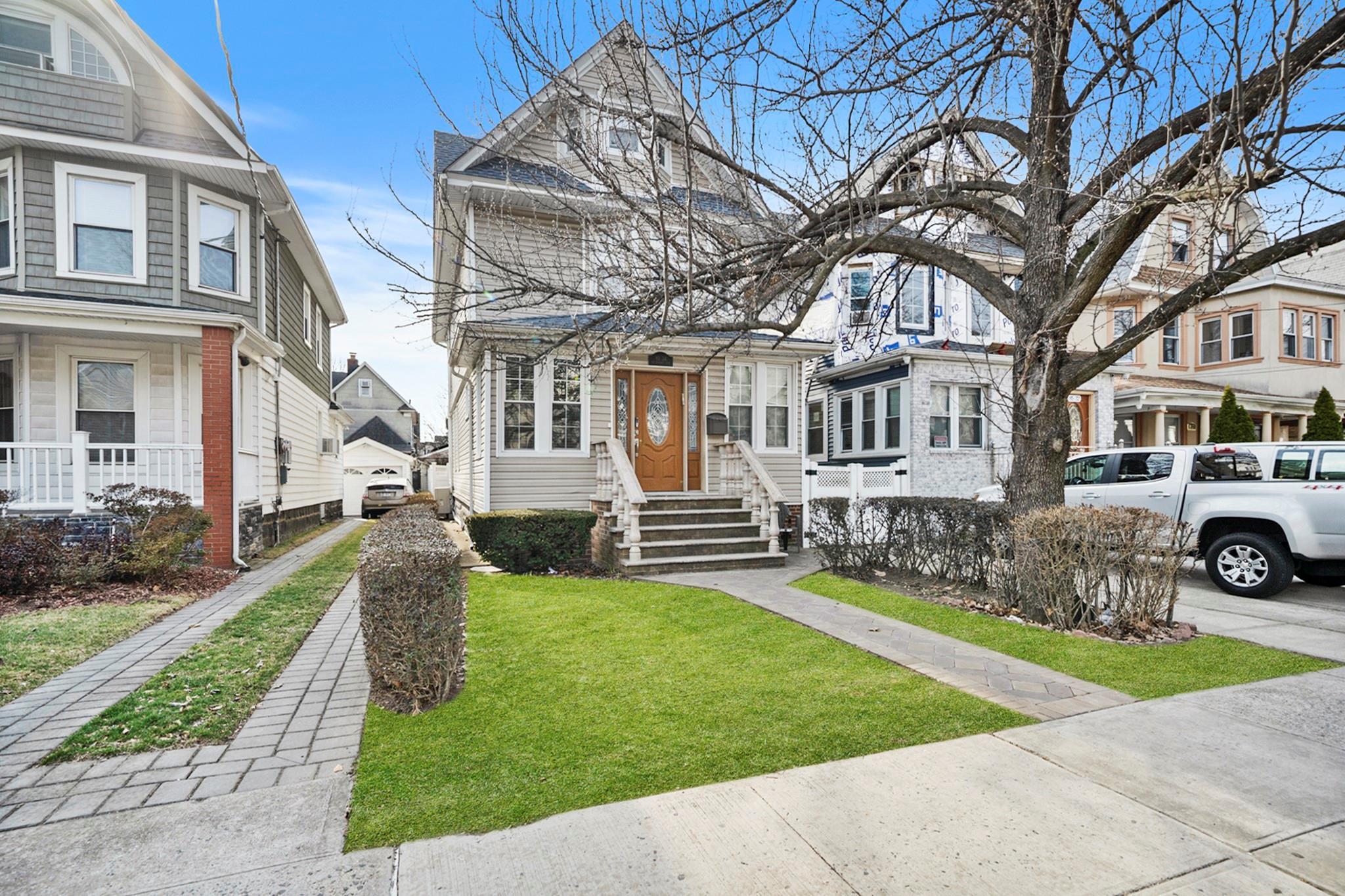 Single Family 108th  Queens, NY 11418, MLS-833561-2