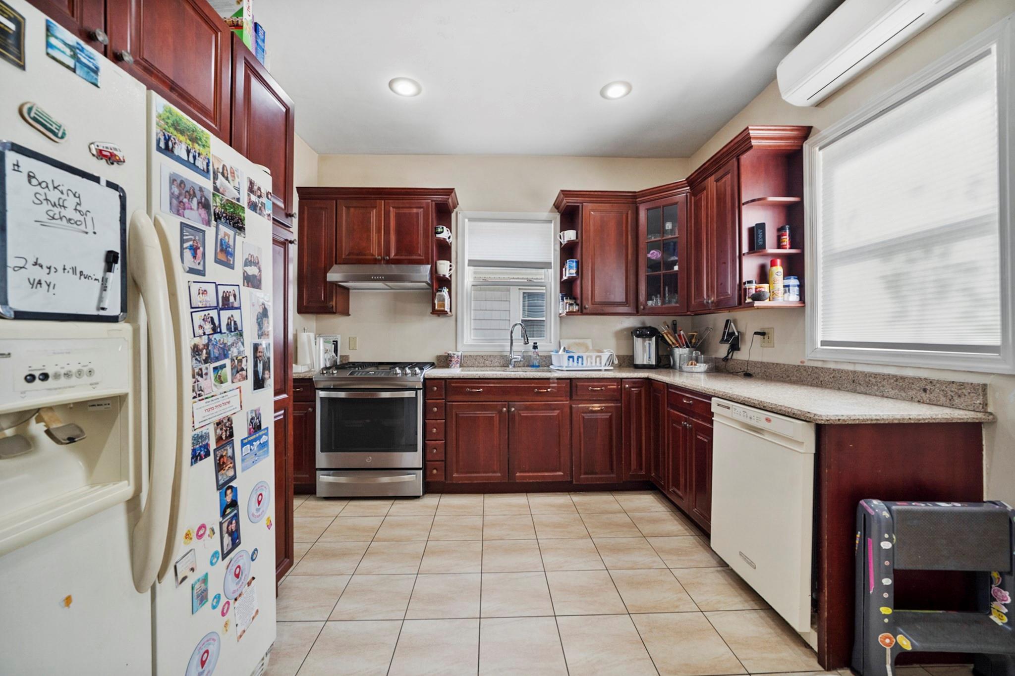 Single Family 108th  Queens, NY 11418, MLS-833561-5