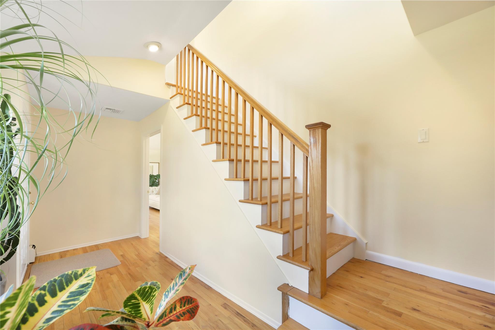 Single Family Paquatuck  Suffolk County, NY 11940, MLS-833574-28