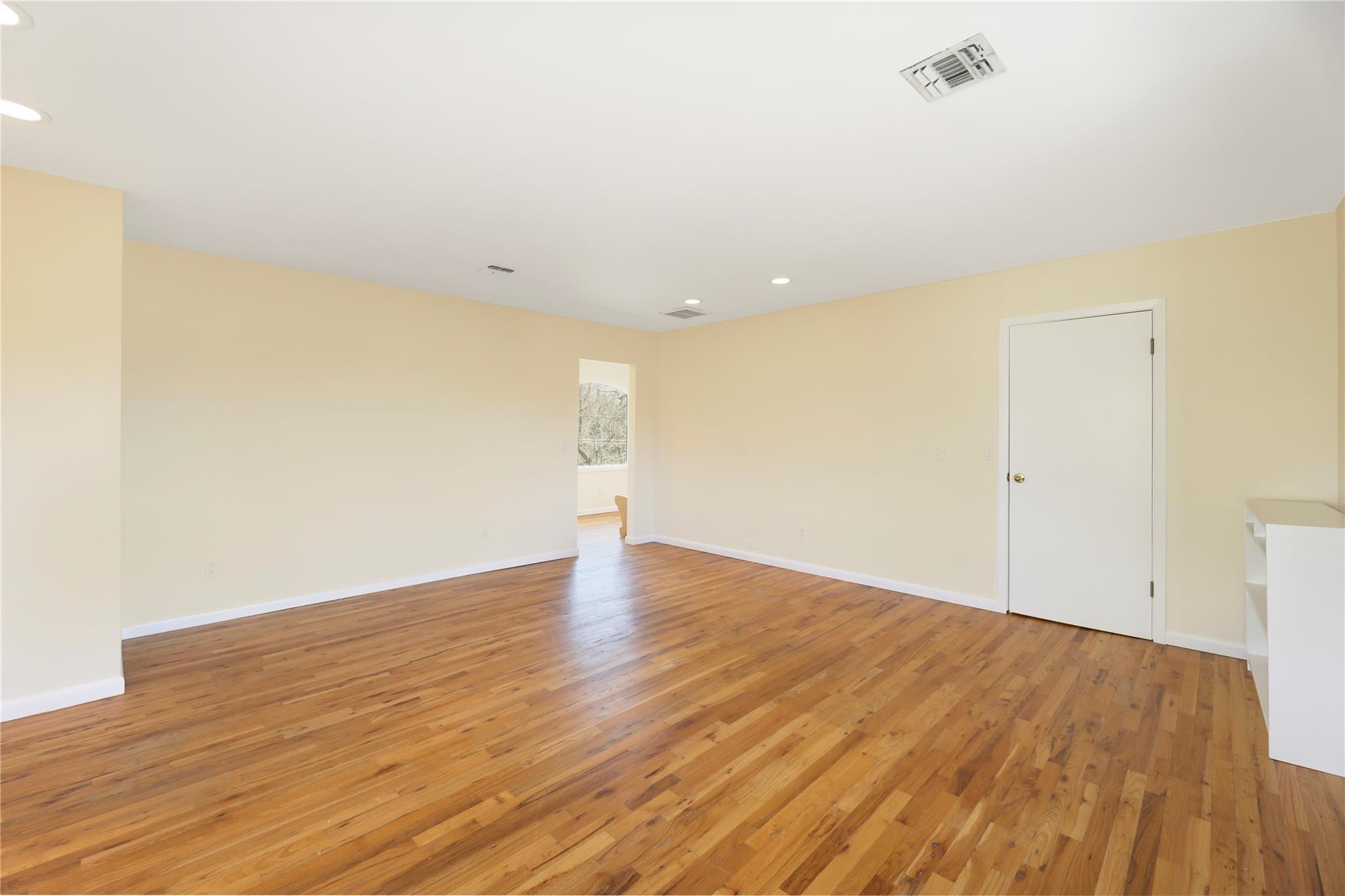 Single Family Paquatuck  Suffolk County, NY 11940, MLS-833574-32