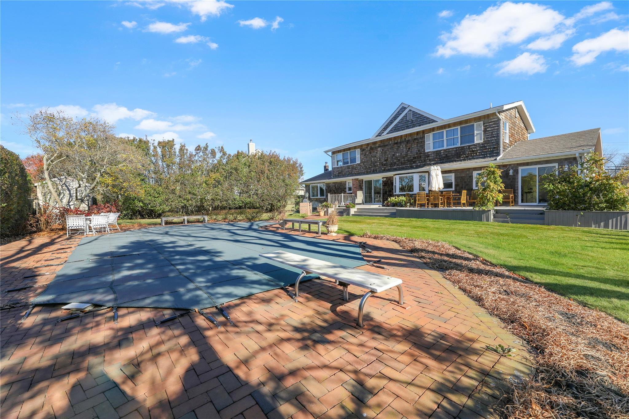 Single Family Paquatuck  Suffolk County, NY 11940, MLS-833574-42