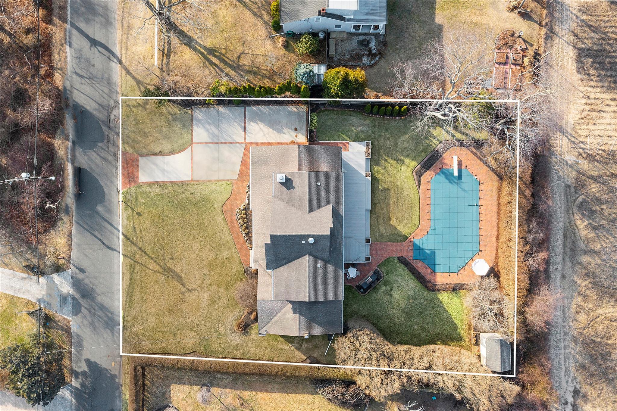 Single Family Paquatuck  Suffolk County, NY 11940, MLS-833574-46