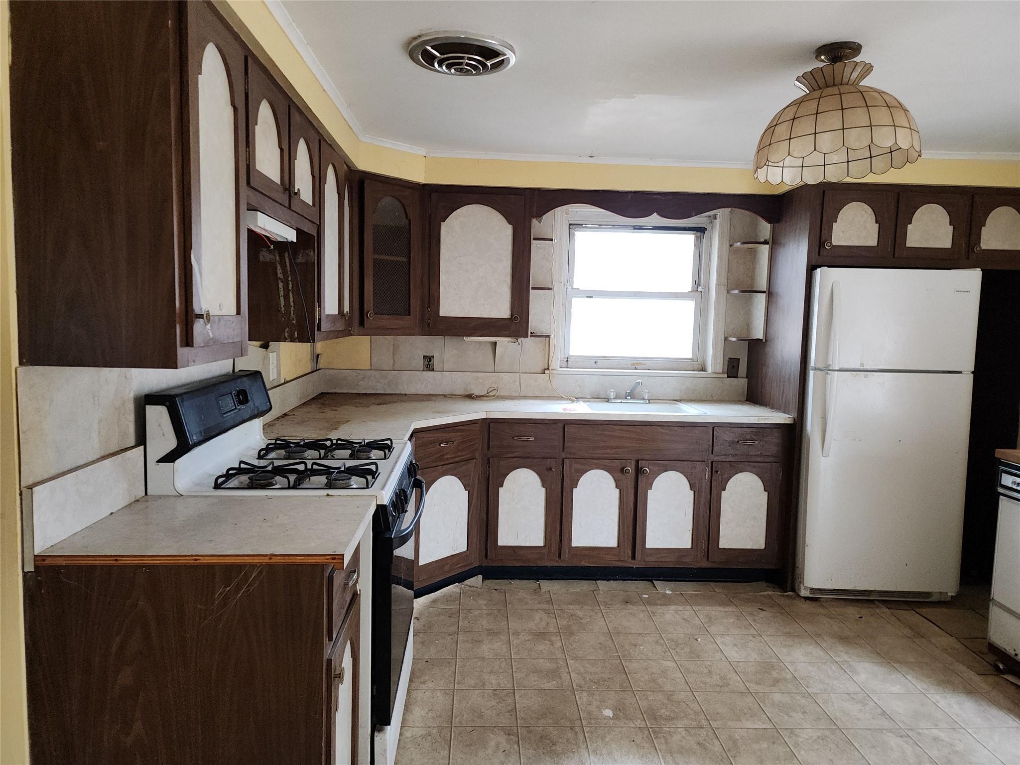 Single Family Merrick  Suffolk County, NY 11967, MLS-833590-13