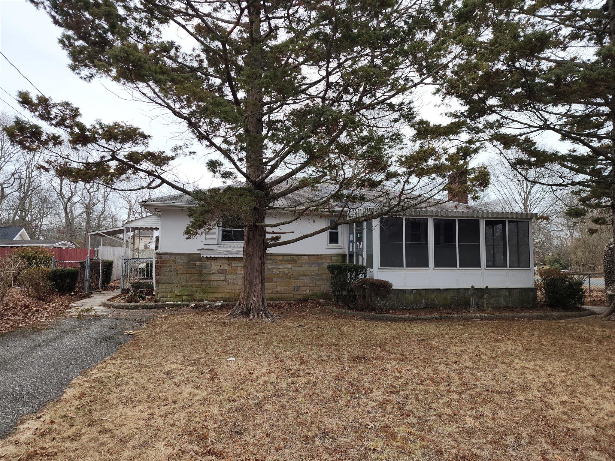 Single Family Merrick  Suffolk County, NY 11967, MLS-833590-2