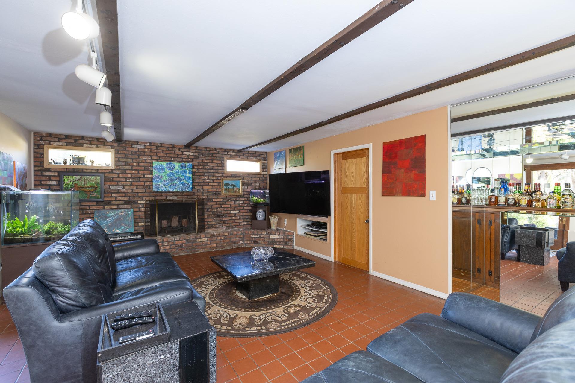 Single Family Park  Nassau County, NY 11771, MLS-833593-16