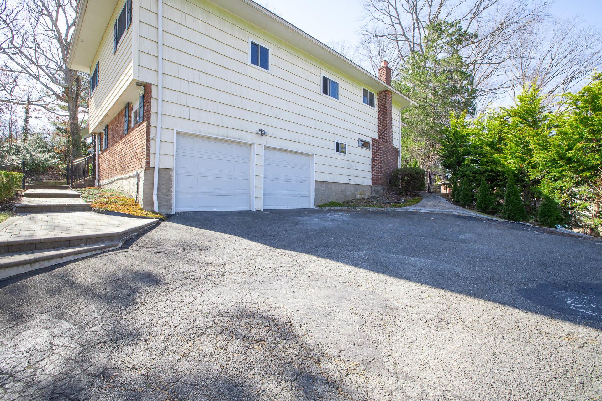 Single Family Park  Nassau County, NY 11771, MLS-833593-18