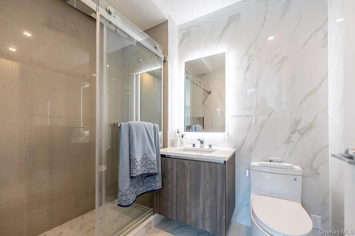 Condo Farrington Street  Queens, NY 11354, MLS-833625-6