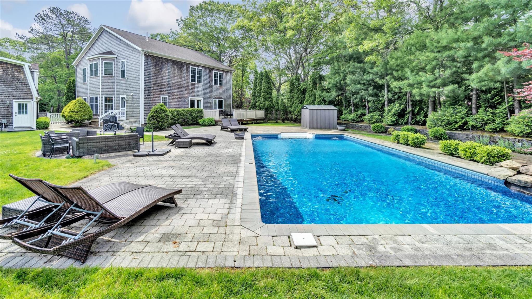 Single Family Boxtree  Suffolk County, NY 11942, MLS-833626-29
