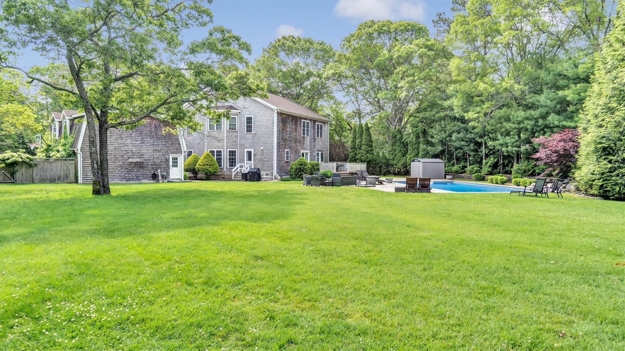 Single Family Boxtree  Suffolk County, NY 11942, MLS-833626-30