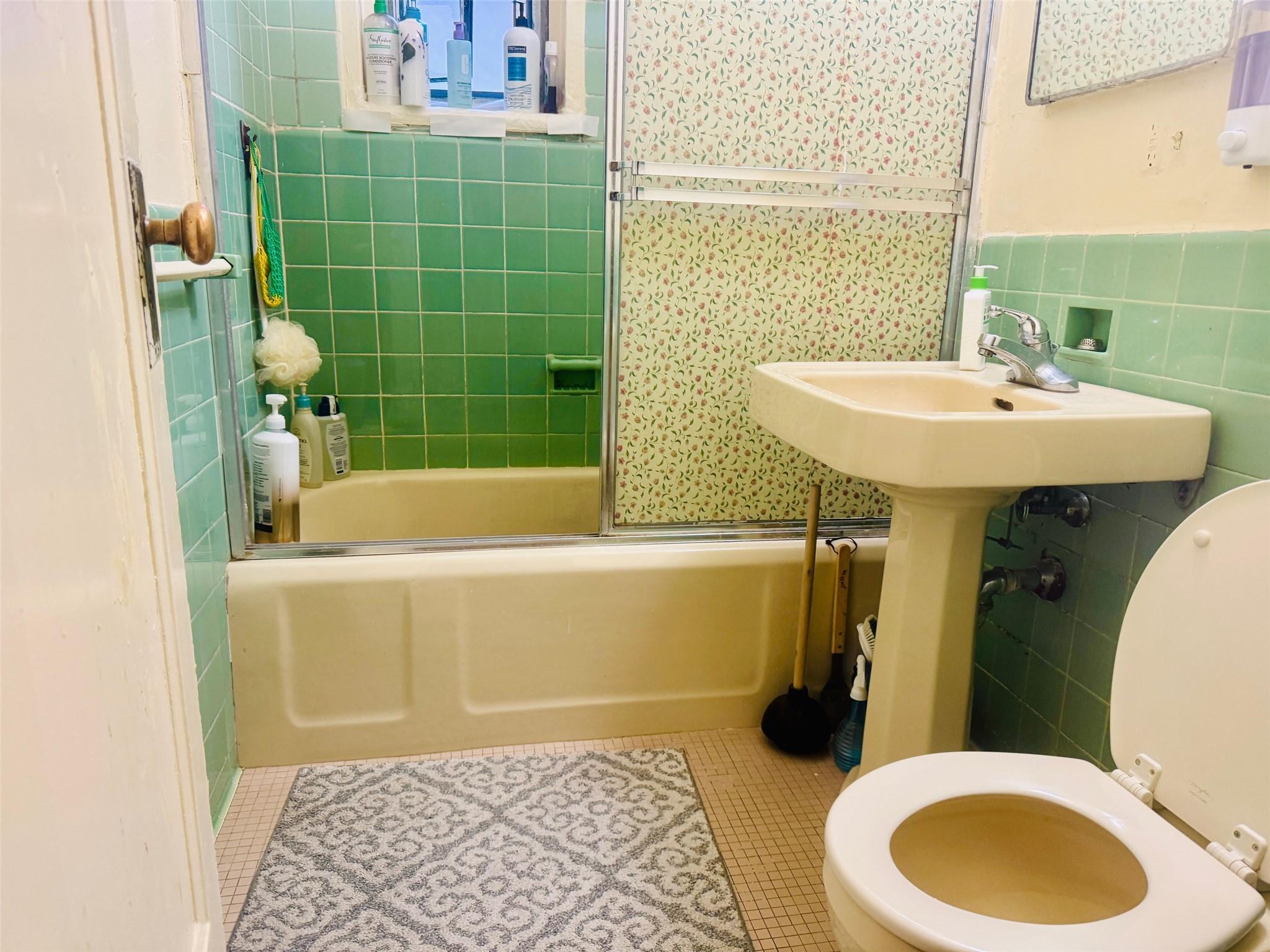 Condo Metropolitan  Bronx, NY 10462, MLS-833631-10