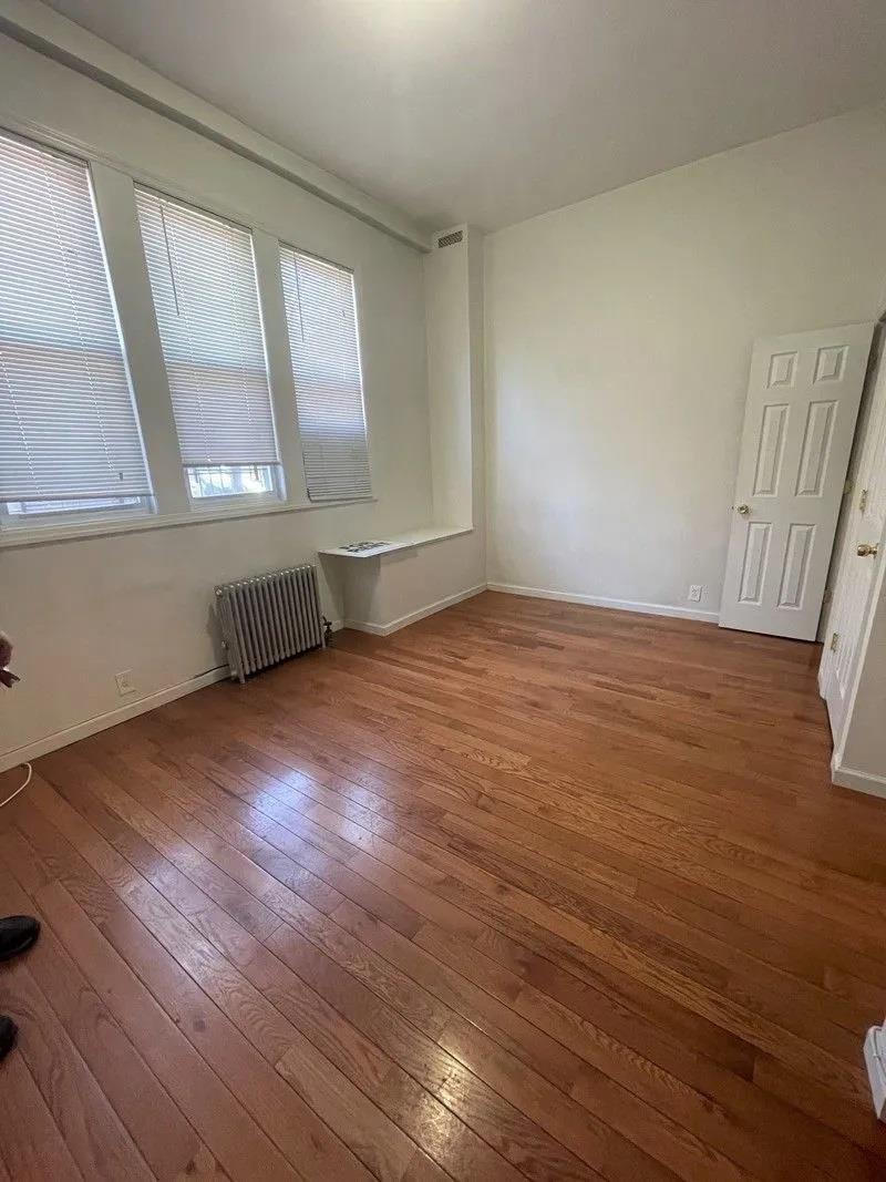 Single Family Broadway  Queens, NY 11106, MLS-833646-13