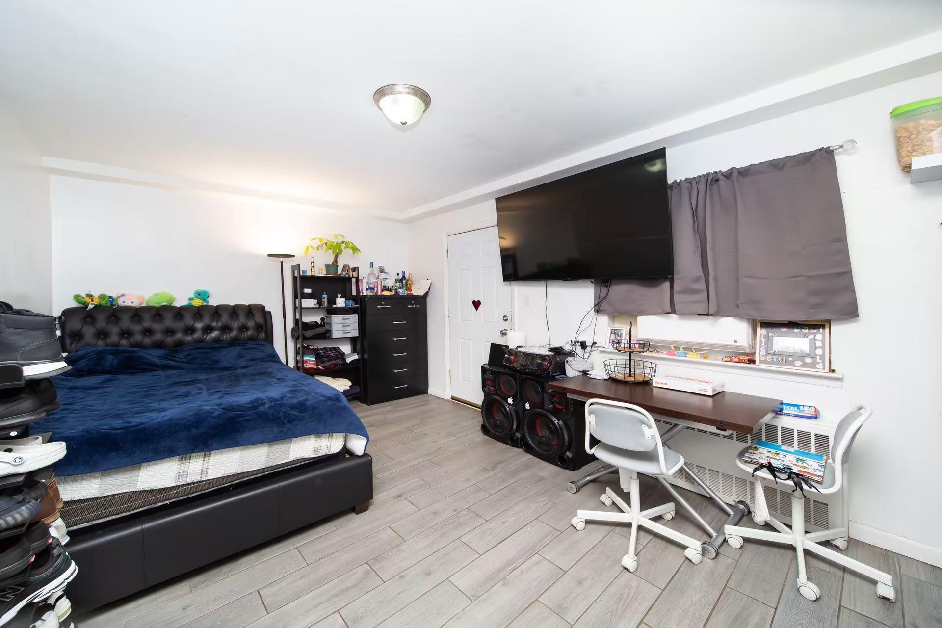 Single Family 93rd  Queens, NY 11372, MLS-833714-18