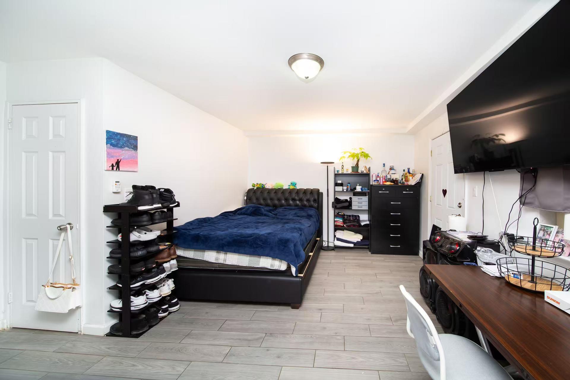 Single Family 93rd  Queens, NY 11372, MLS-833714-20