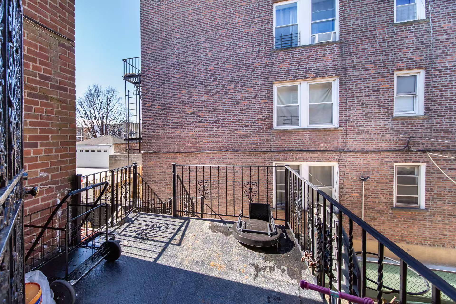 Single Family 93rd  Queens, NY 11372, MLS-833714-22