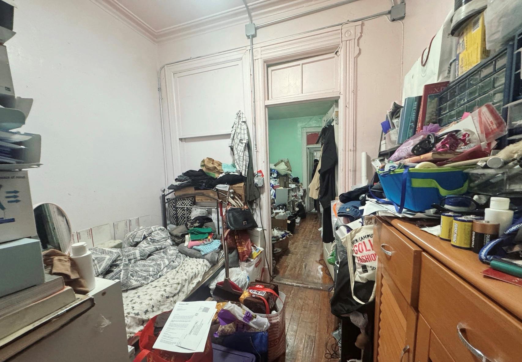 Single Family Menahan  Brooklyn, NY 11237, MLS-833727-21
