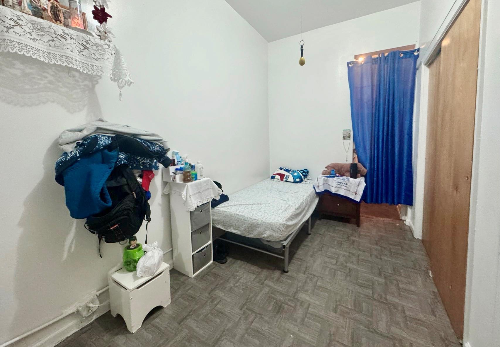Single Family Menahan  Brooklyn, NY 11237, MLS-833727-9
