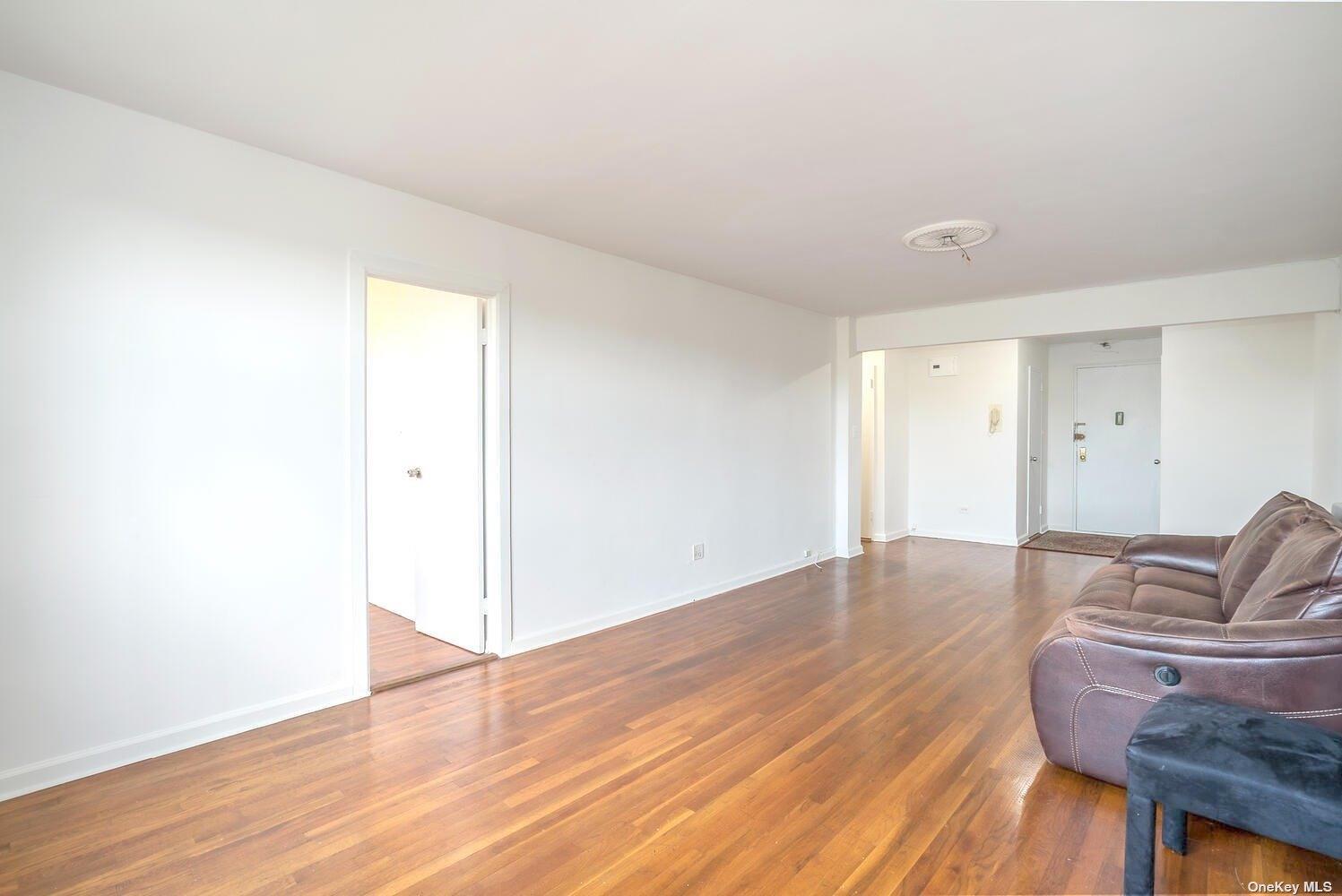 Apartment Kew Gardens  Queens, NY 11418, MLS-833733-13