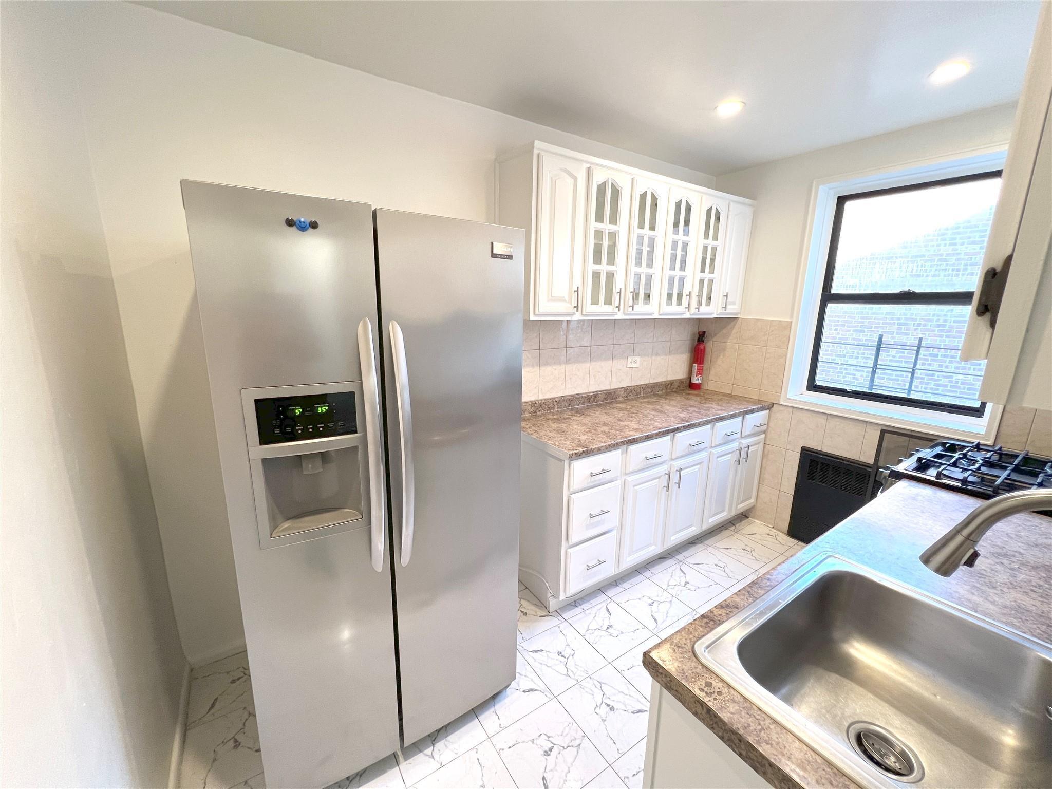 Apartment Kew Gardens  Queens, NY 11418, MLS-833733-6