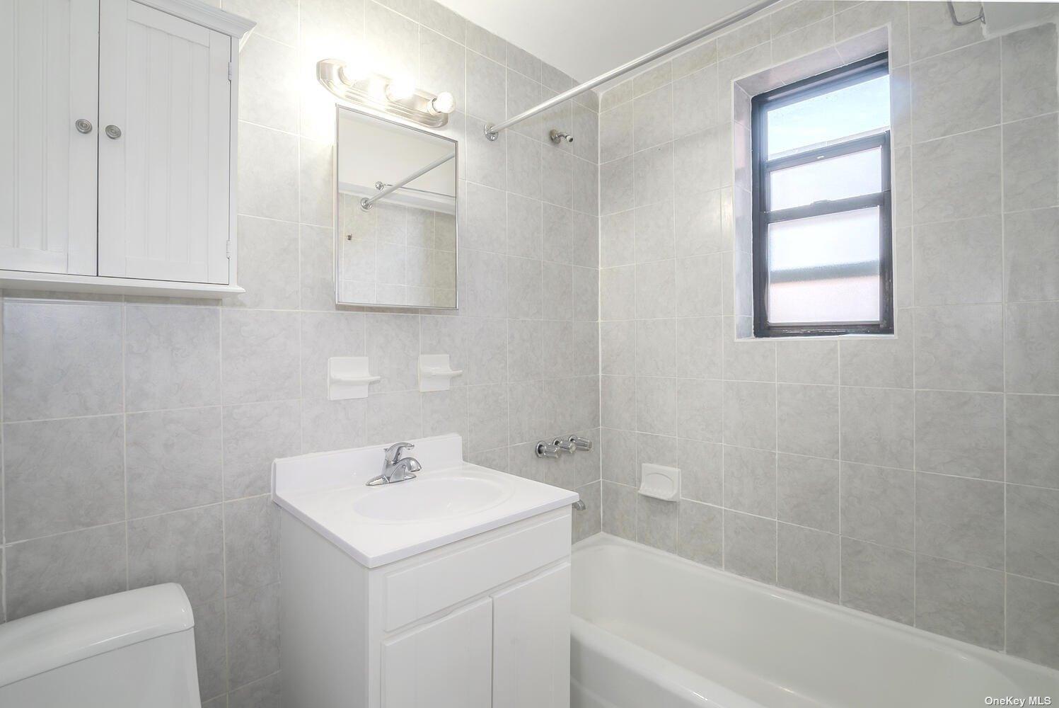 Apartment Kew Gardens  Queens, NY 11418, MLS-833733-8