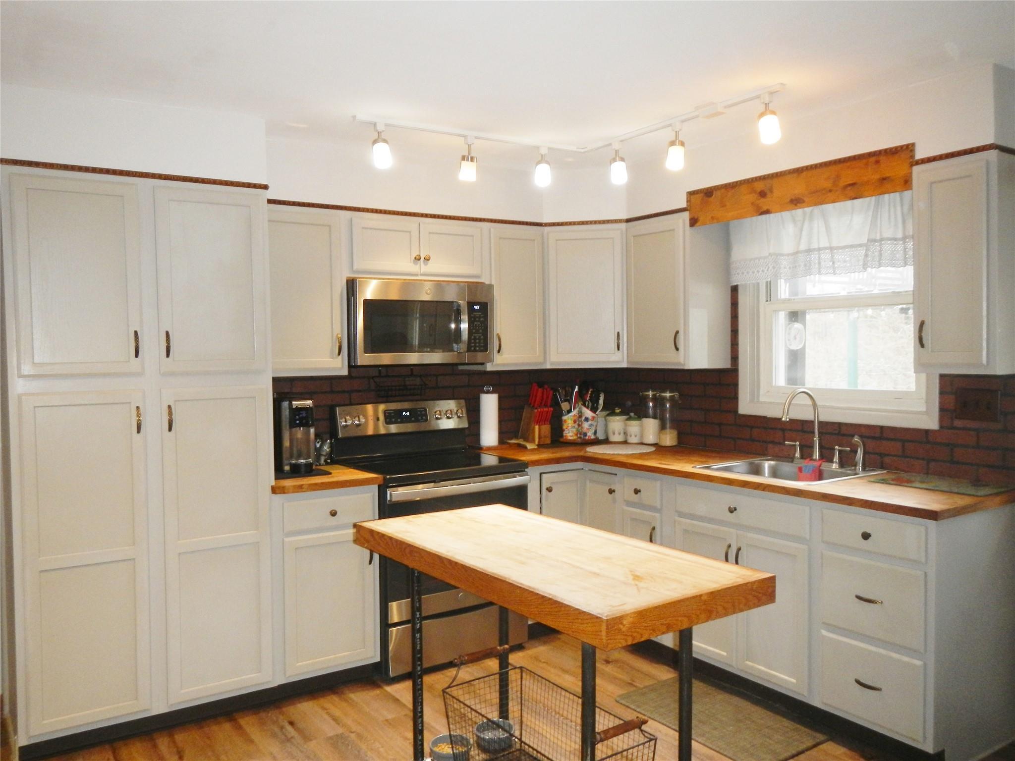 Single Family Coldenham  Orange County, NY 12586, MLS-833741-2