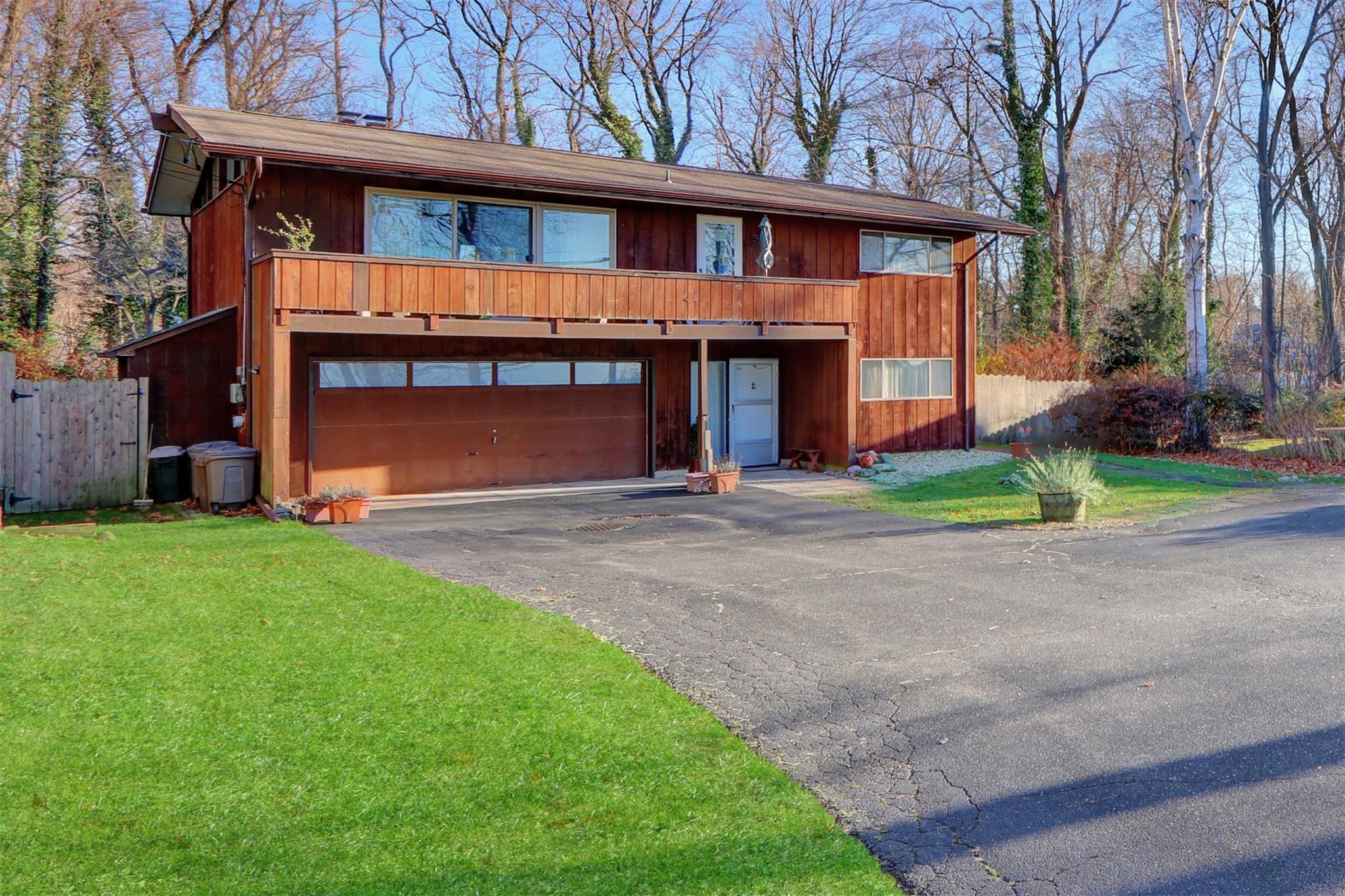 Single Family Ocean  Suffolk County, NY 11768, MLS-833748-4