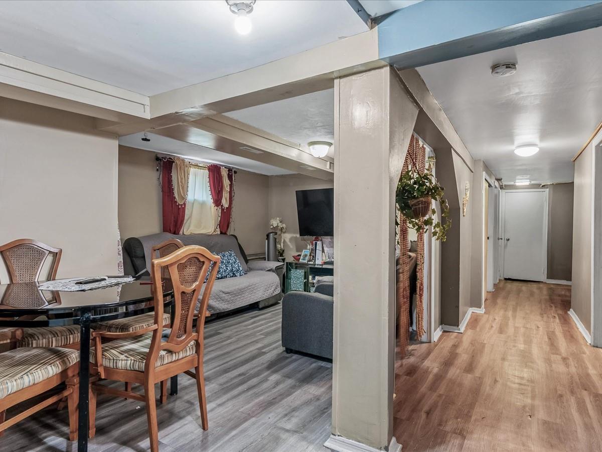 Single Family 185th  Queens, NY 11413, MLS-833789-17