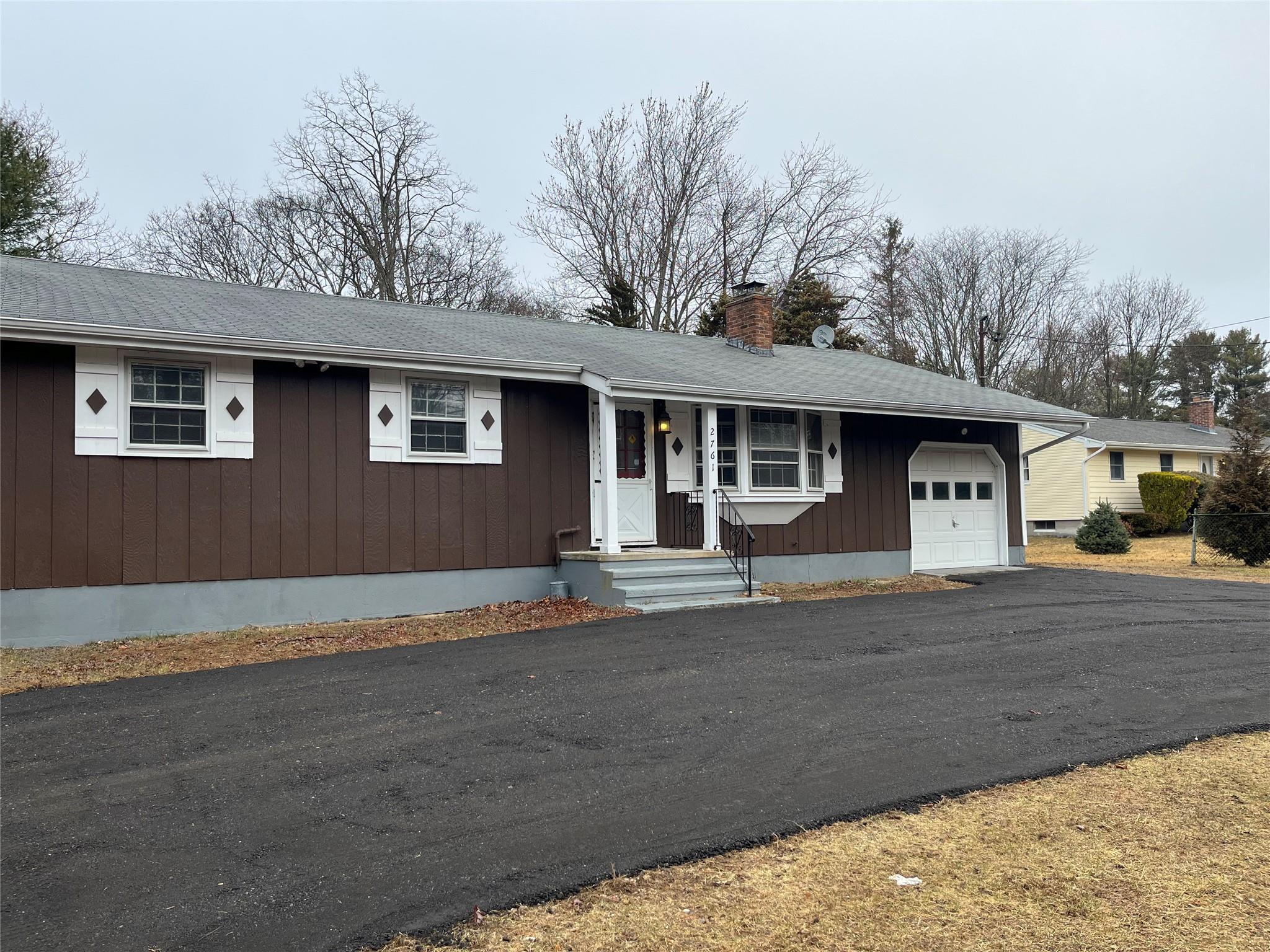 Single Family Montauk  Suffolk County, NY 11719, MLS-833810-2