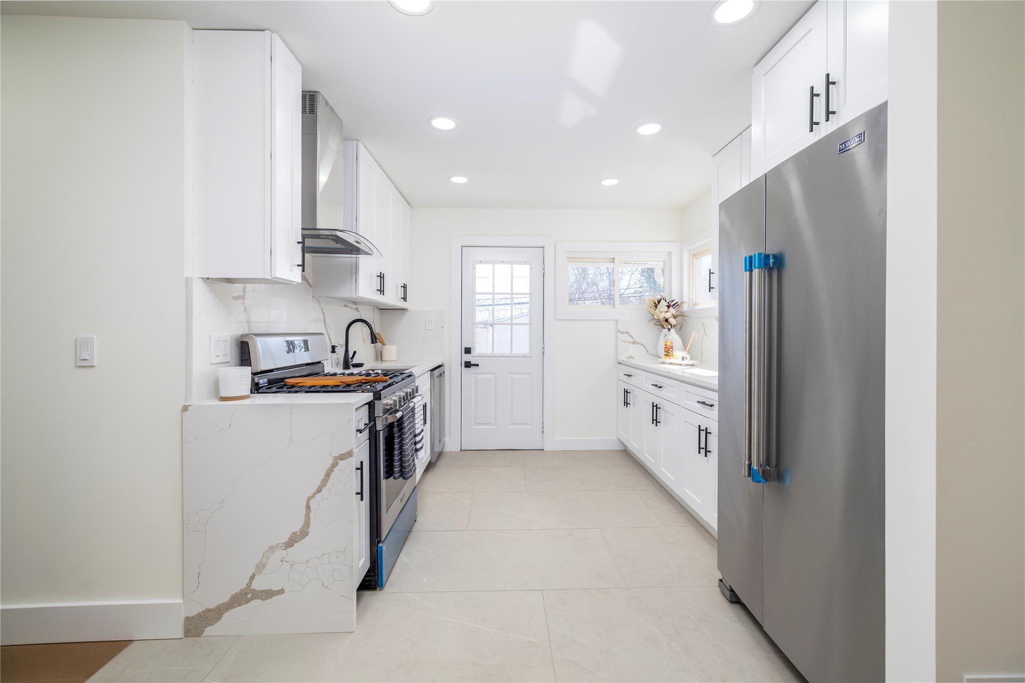 Single Family Washington  Nassau County, NY 11801, MLS-833817-3