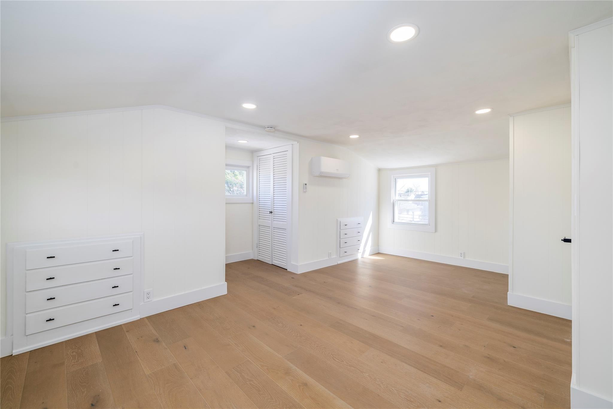 Single Family Washington  Nassau County, NY 11801, MLS-833817-9