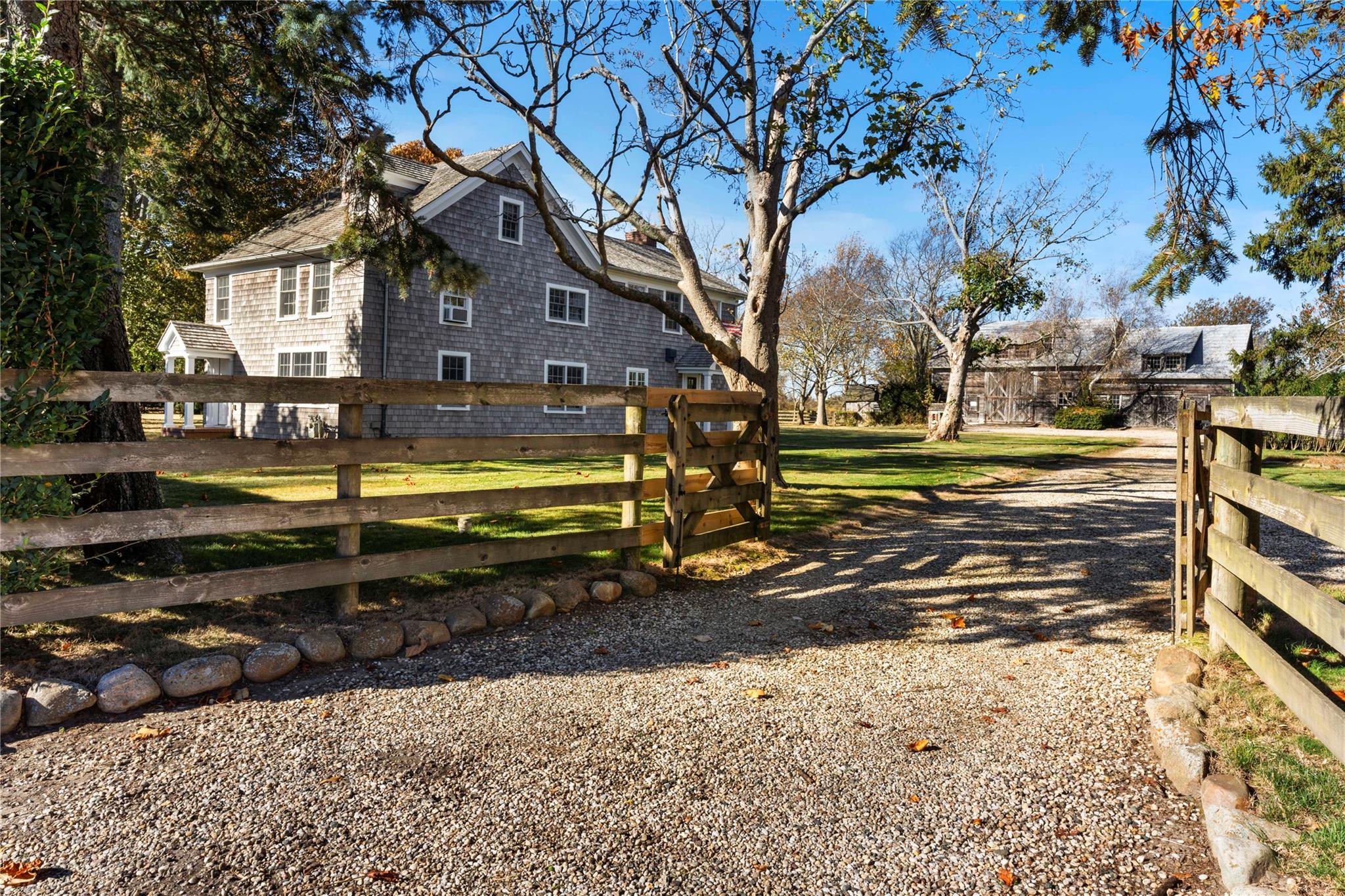Single Family Main  Suffolk County, NY 11957, MLS-833875-30