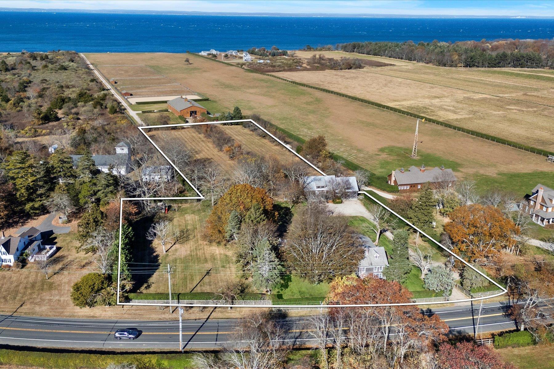 Single Family Main  Suffolk County, NY 11957, MLS-833875-4
