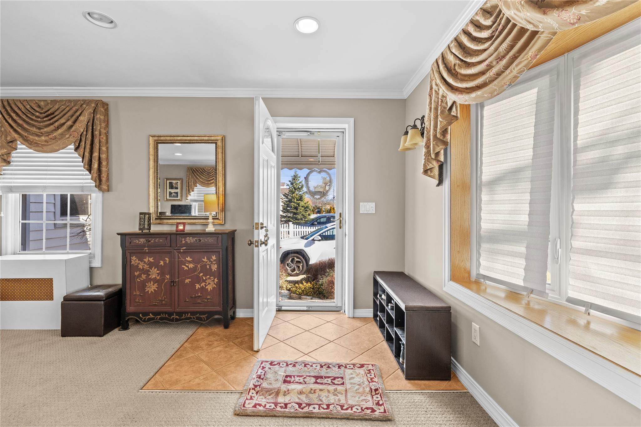Single Family Thrush  Nassau County, NY 11552, MLS-833896-4