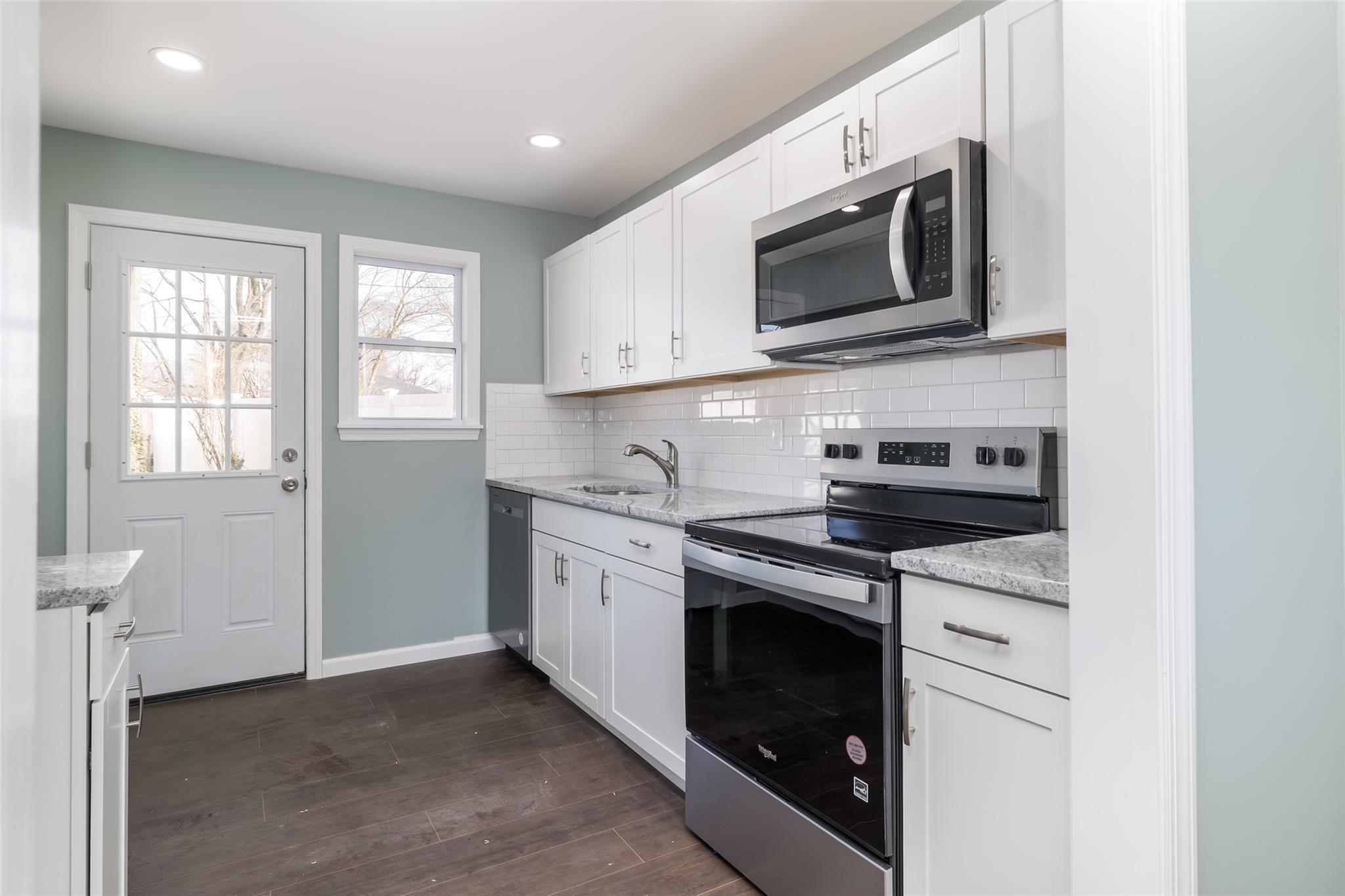 Single Family Emerald  Suffolk County, NY 11701, MLS-833907-3
