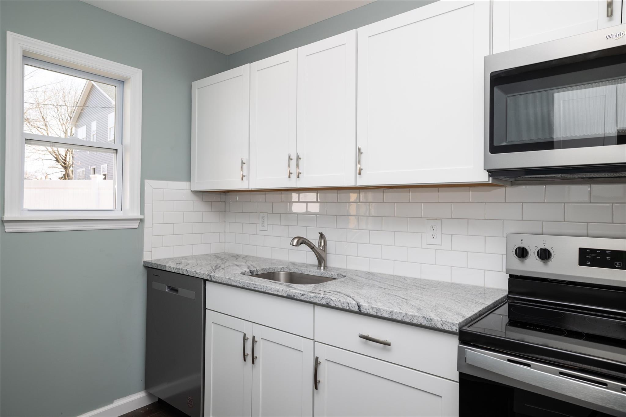 Single Family Emerald  Suffolk County, NY 11701, MLS-833907-4