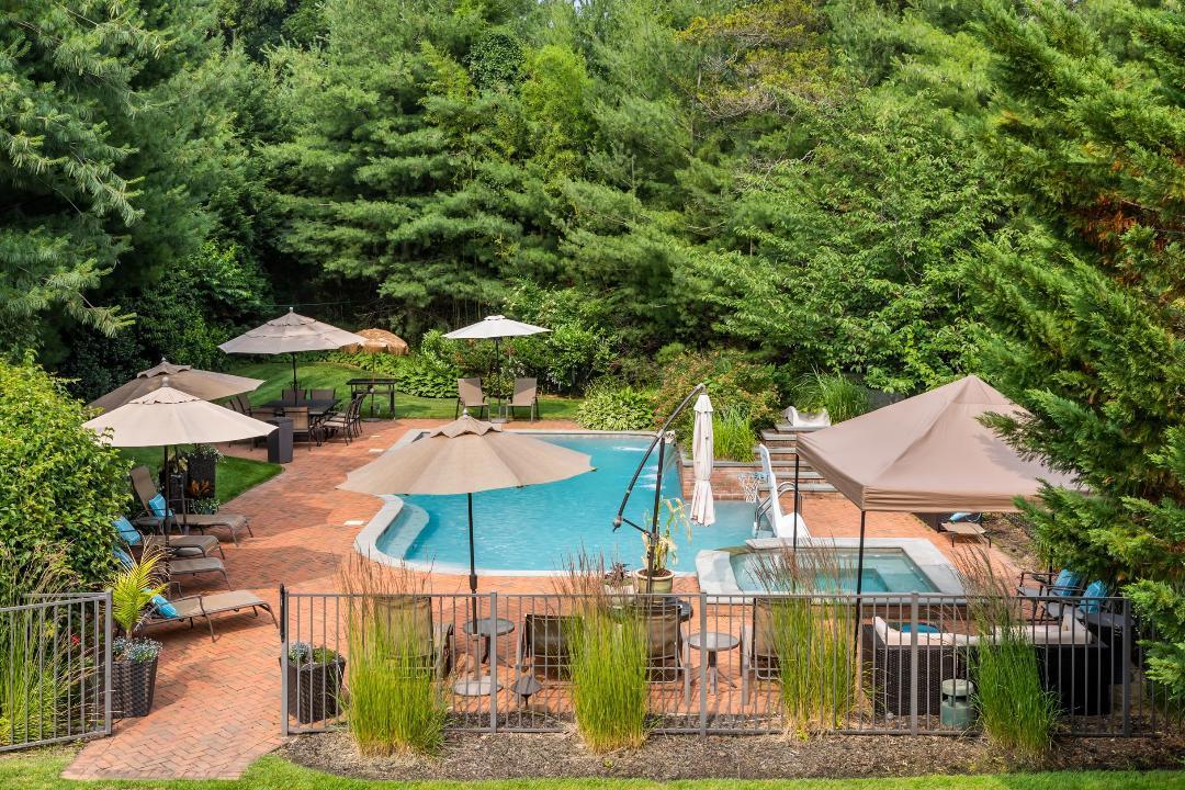 Single Family Pine Hill  Nassau County, NY 11020, MLS-833963-2