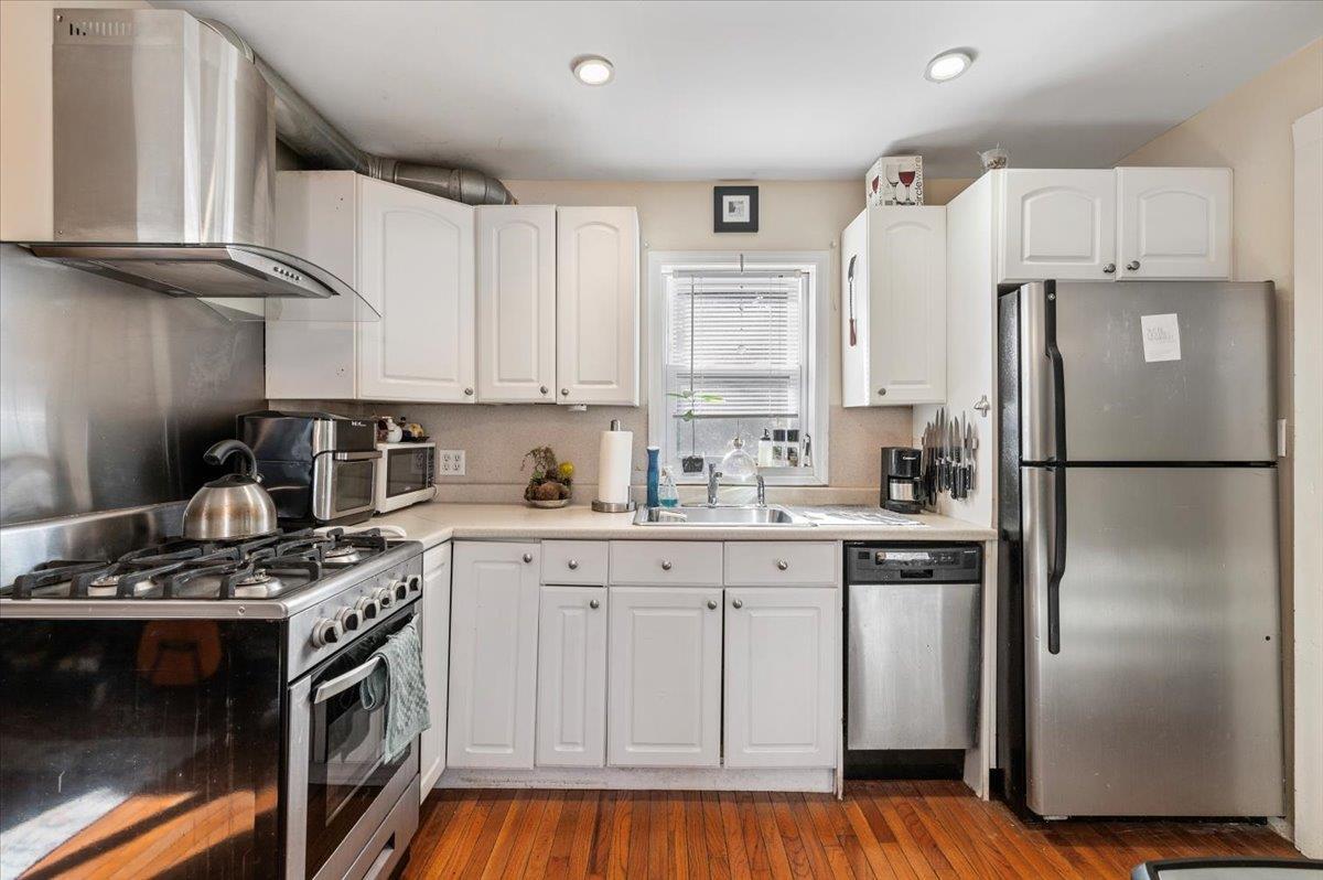 Single Family Preston  Nassau County, NY 11050, MLS-833987-21