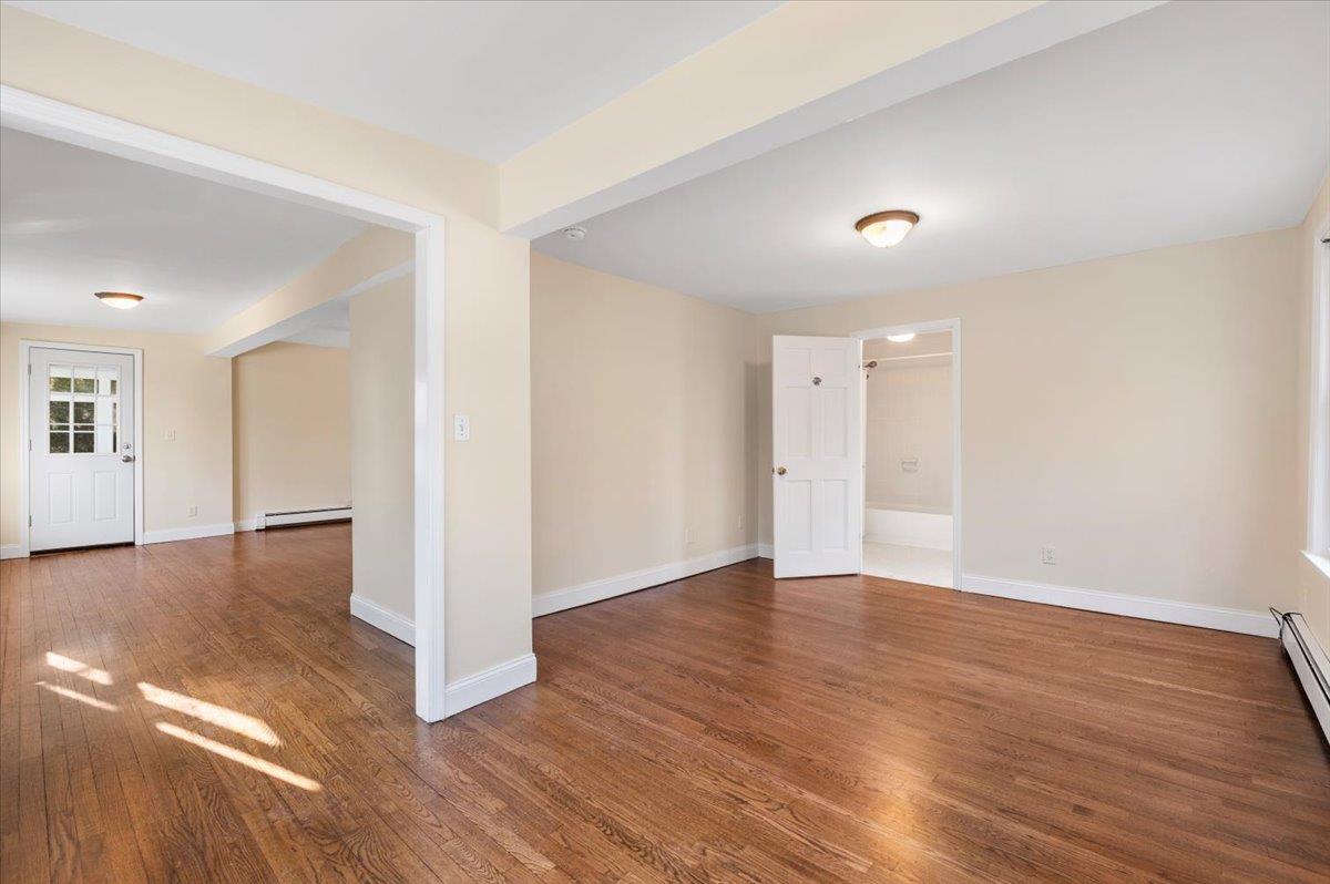 Single Family Preston  Nassau County, NY 11050, MLS-833987-3