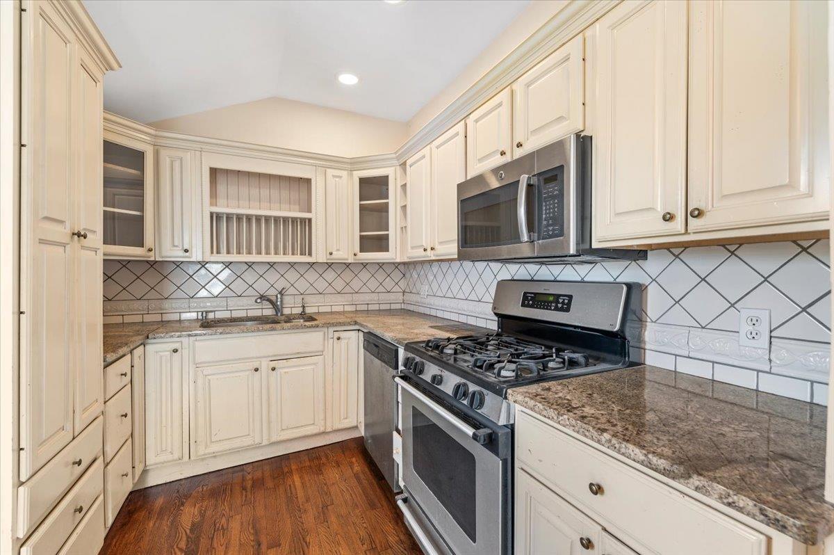 Single Family Preston  Nassau County, NY 11050, MLS-833987-6