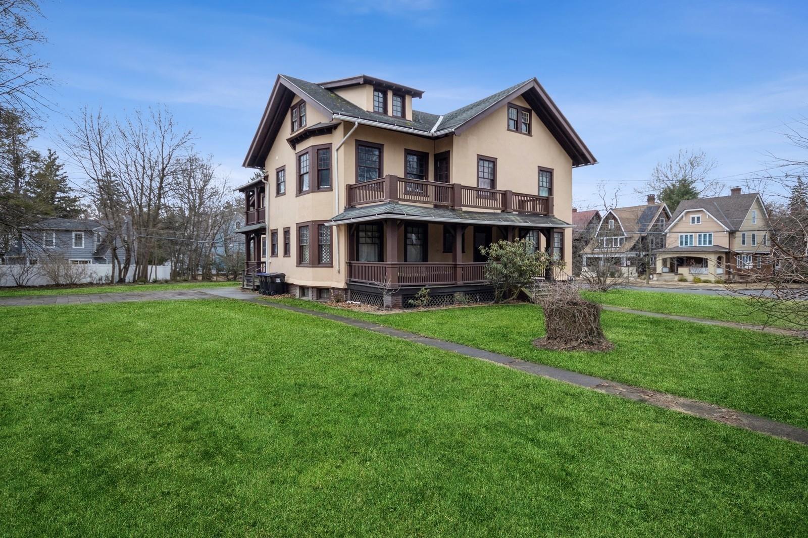 Single Family Dwight St  Dutchess County, NY 12601, MLS-833995-4