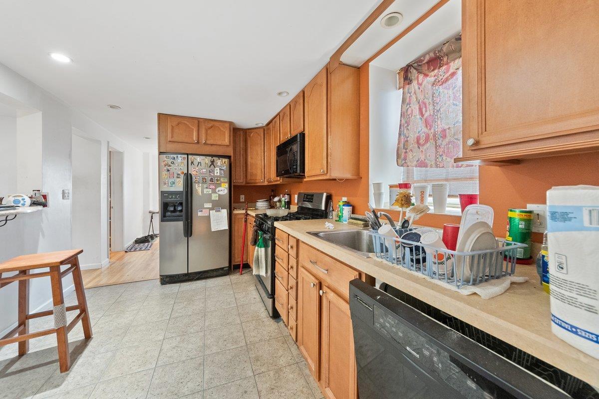 Single Family College  Westchester County, NY 10704, MLS-834005-17