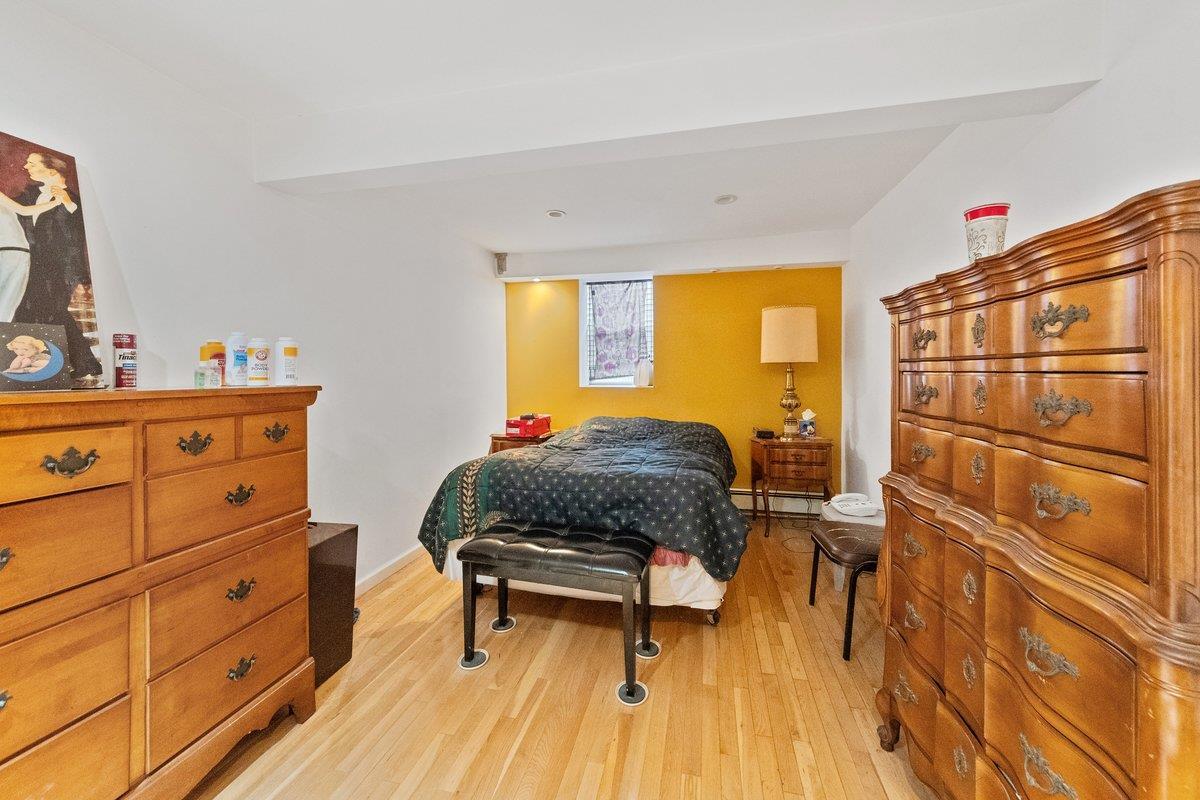 Single Family College  Westchester County, NY 10704, MLS-834005-7