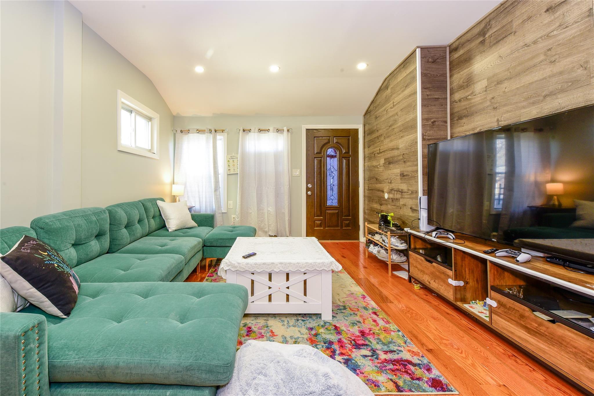 Single Family 173  Queens, NY 11434, MLS-834029-4