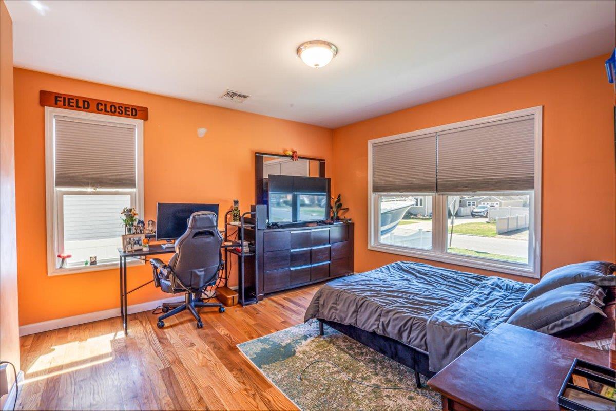 Single Family Bay  Suffolk County, NY 11795, MLS-834083-12