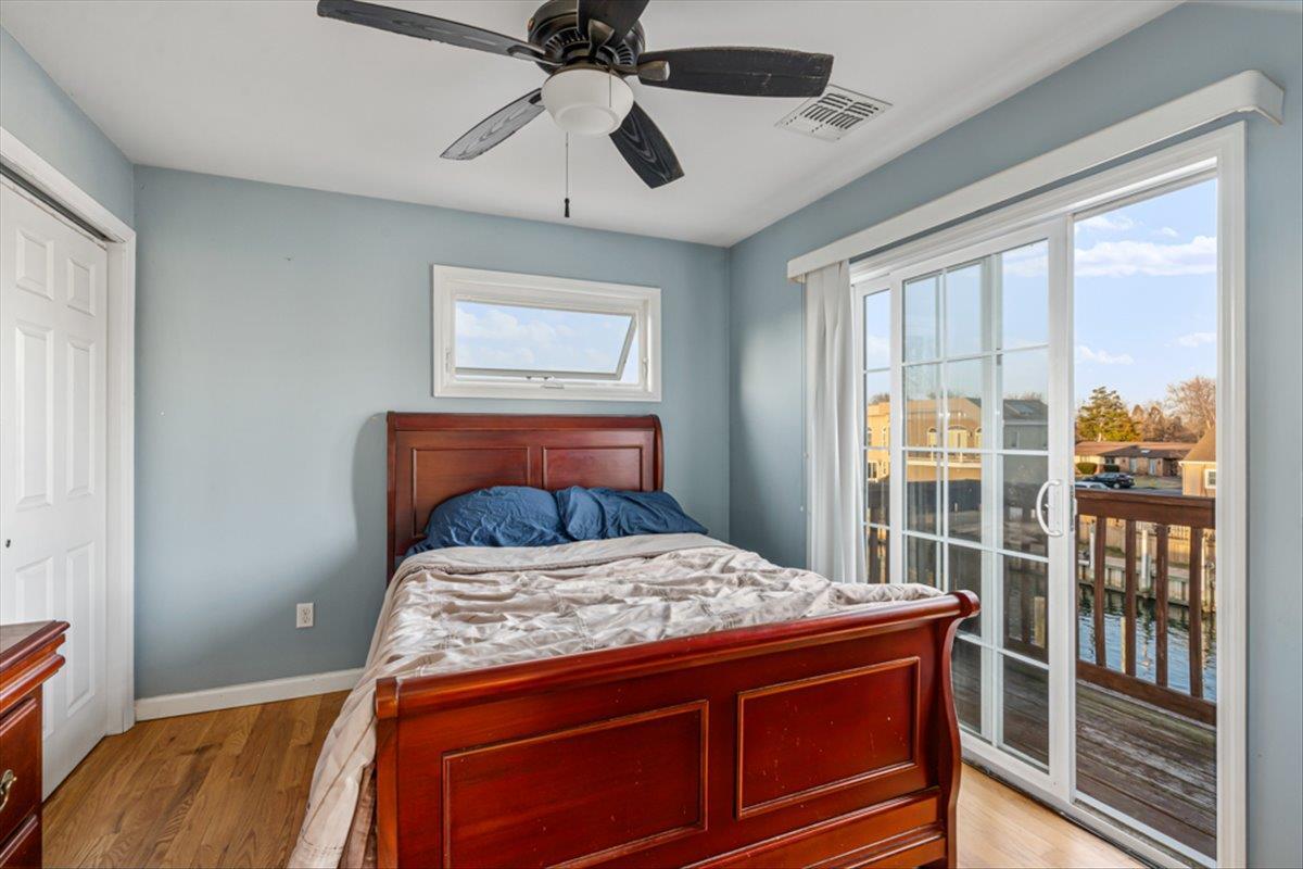 Single Family Bay  Suffolk County, NY 11795, MLS-834083-20