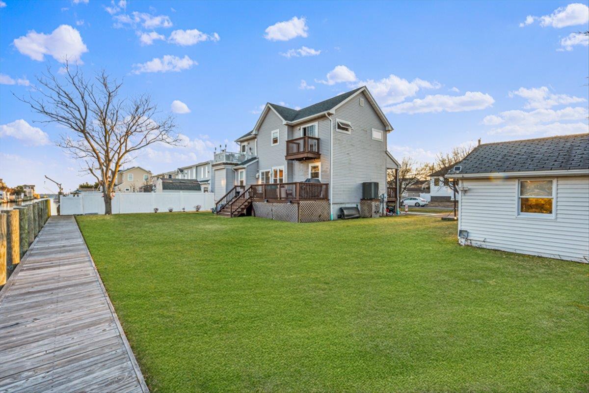 Single Family Bay  Suffolk County, NY 11795, MLS-834083-28